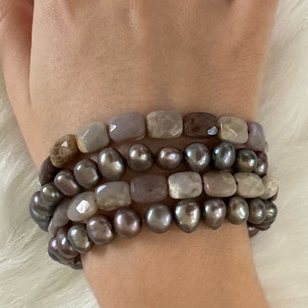 Daidra! freshwater Pearl and amethyst jade Stone Bracelet